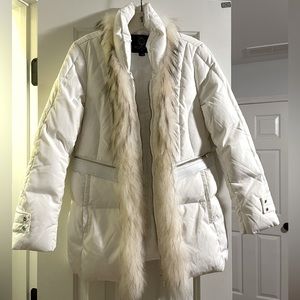 NWOT Women’s White Fur Puffer Jacket size S